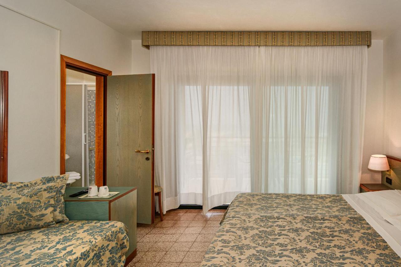 Hotel Paris Lido di Camaiore Exterior foto