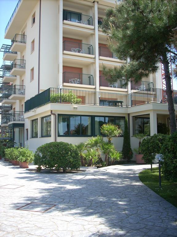 Hotel Paris Lido di Camaiore Exterior foto
