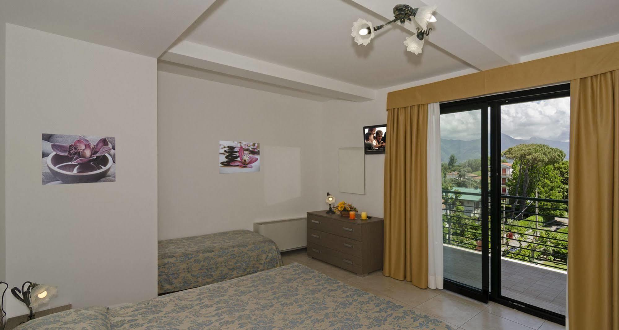 Hotel Paris Lido di Camaiore Exterior foto